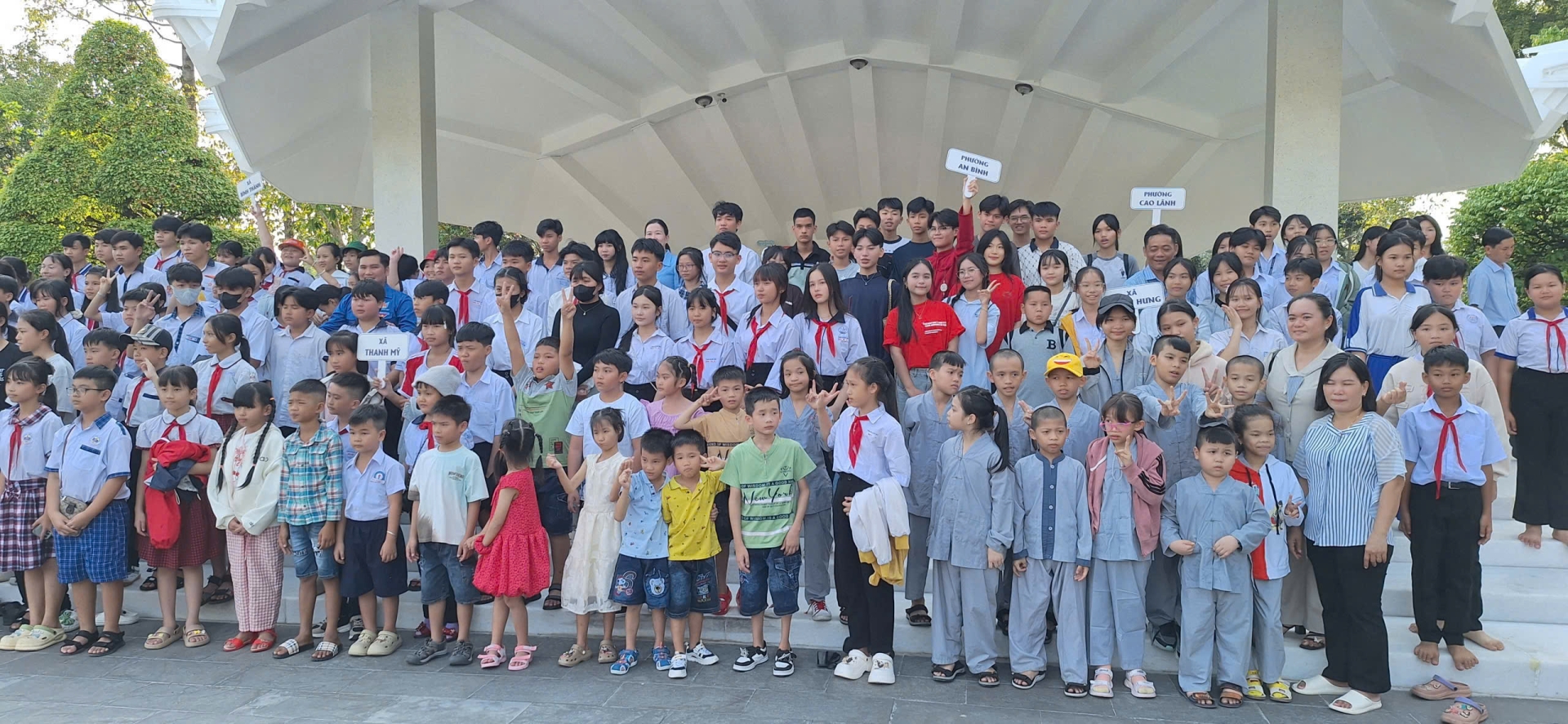 Hoạt động trải nghiệm cho trẻ em có hoàn cảnh đặc biệt tại Festival Hoa – Kiểng Sa Đéc lần thứ II năm 2025