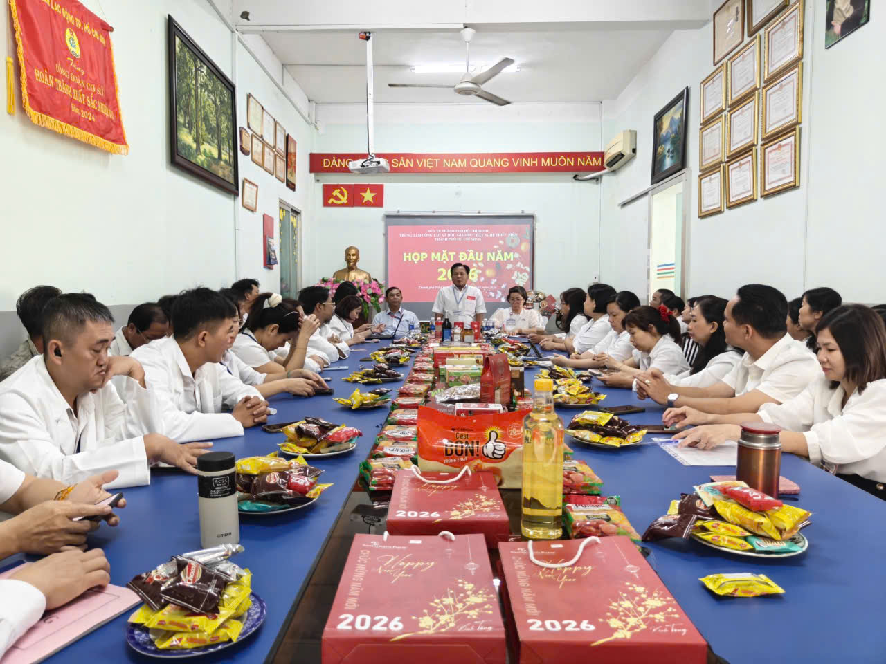 HỌP MẶT VIÊN CHỨC – NGƯỜI LAO ĐỘNG ĐẦU NĂM 2026