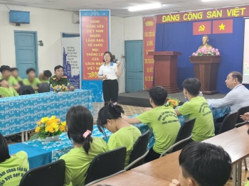 NHỮNG TẤM THẺ CĂN CƯỚC – CÁNH CỬA MỞ RA TƯƠNG LAI CHO CÁC EM NHỎ