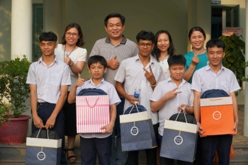 NHÌN LẠI HÀNH TRÌNH YÊU THƯƠNG – VUI CHƠI ĐỂ HỌC TẬP VÀ PHÁT TRIỂN